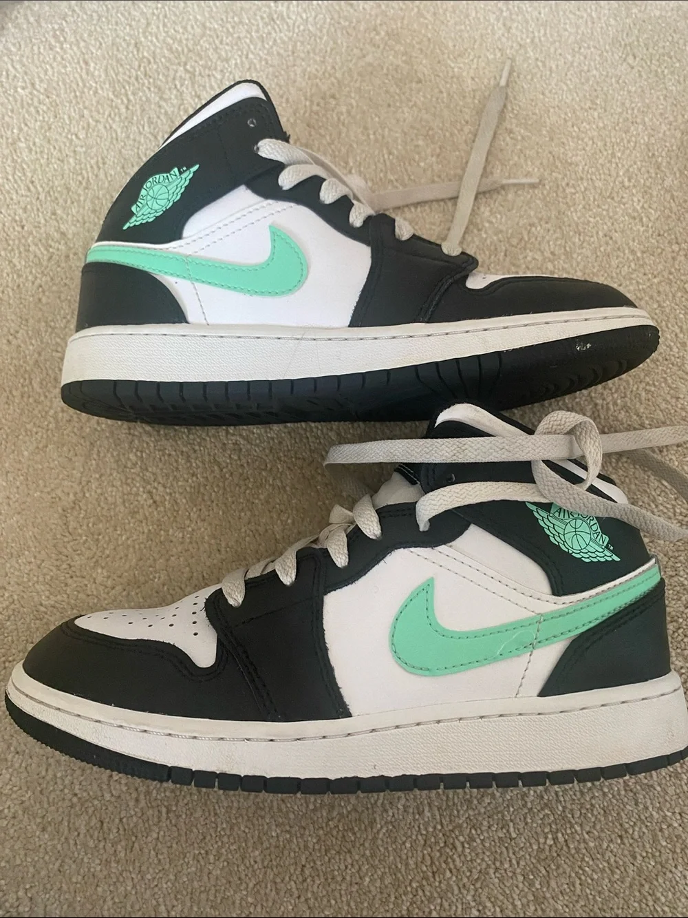 Jordan Kids Mid-Top Sneakers in Black, White & Mint